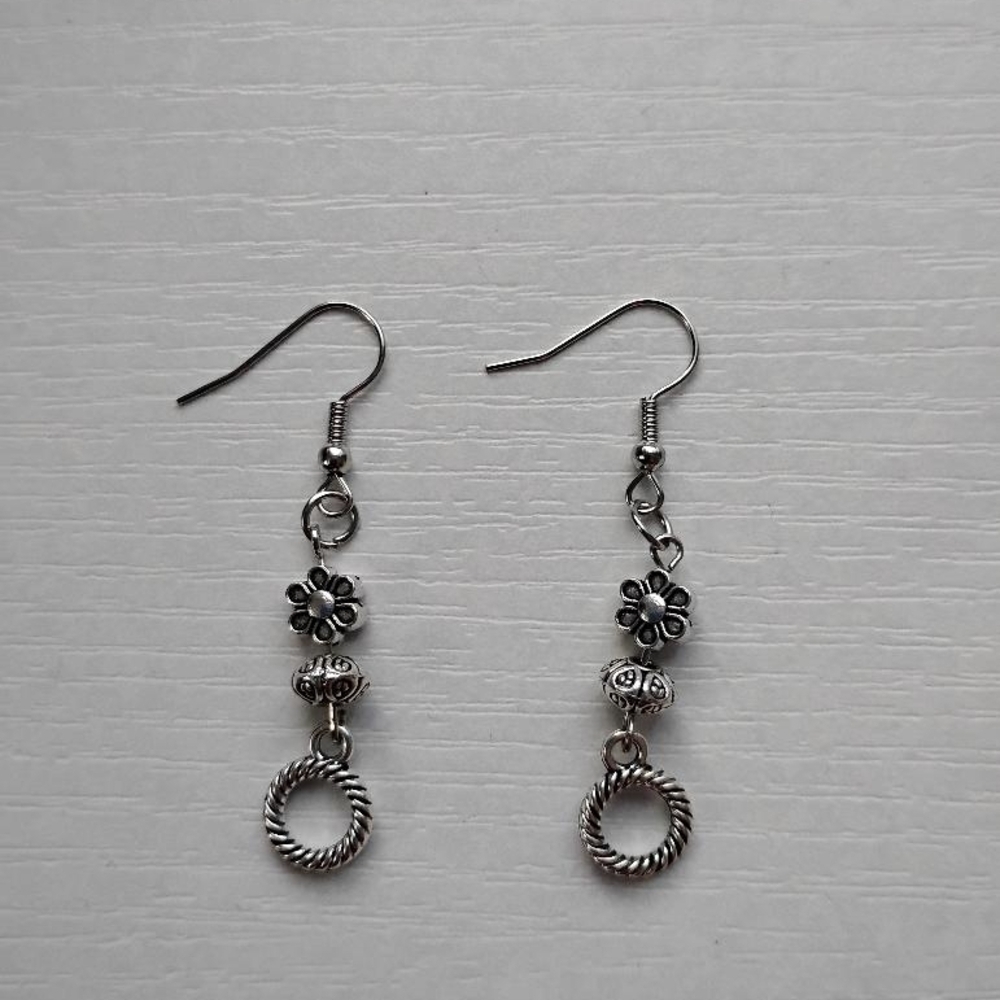 Chic Silver Floral Drop Earrings